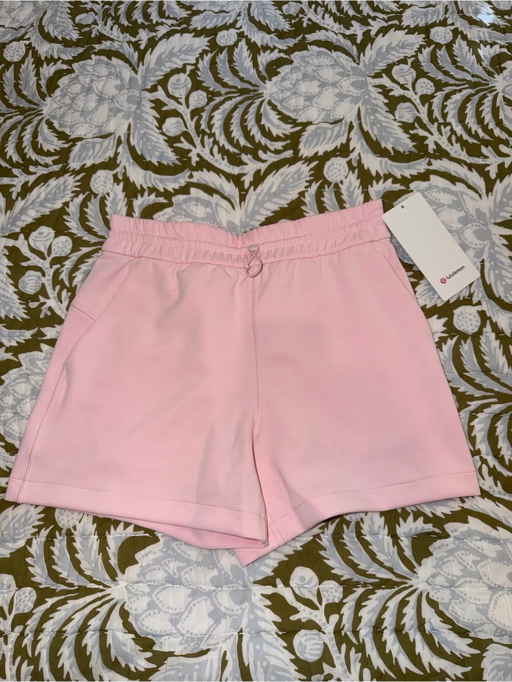 Lululemon Softstreme HR Shorts 4"